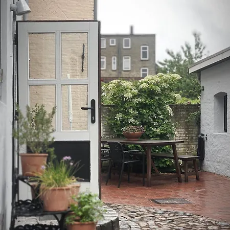 Apartment 3, Schlaf-gut-johannis,